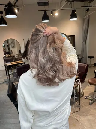ロング カラー 🤍原宿/ハイトーン みほ🎀໒꒱のヘアスタイル