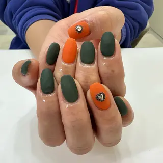 ネイル Elegancia. Hiromiのネイルデザイン