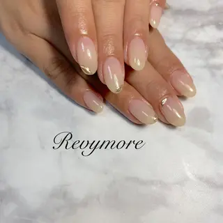 ミディアム ネイル nail salon Revymoreのネイルデザイン