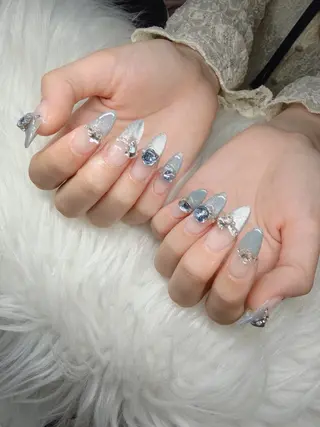 ネイル Lee Nailsのネイルデザイン