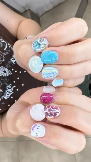 ショート カラー ネイル ハイトーン特化 pepe🎀のヘアスタイル