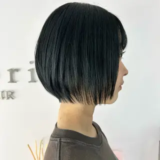 ショート ボブ×艶髪｜ 艶カラー🩶石橋怜大のヘアスタイル