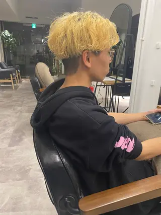 ミディアム カラー パーマ 山﨑 大暉【ダブルカラー】のヘアスタイル