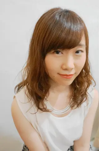 ミディアム セミロング パーマ 長谷川 礼子のヘアスタイル