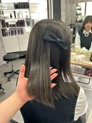 ロング カラー ヘアアレンジ MOMO艶髪 🩵モテカラーのヘアスタイル
