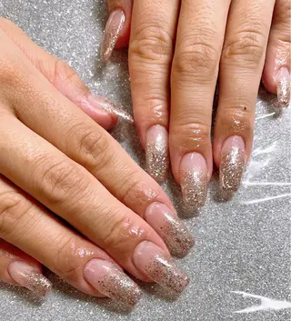 ネイル VIERU 🌈🎀💖のネイルデザイン