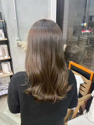 カラー 田中 萌のヘアスタイル