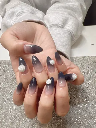 ネイル ガレンドウ 白澤 愛子のネイルデザイン