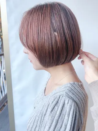 ショート 松岡彩華 ボブ /グレージュのヘアスタイル