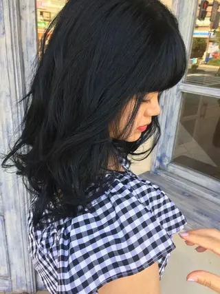 セミロング カラー 井上 日菜乃のヘアスタイル
