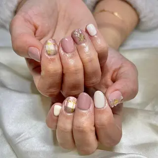 ネイル マツエク・マツパ アイブロウ Nail&eye Belire 新宿のネイルデザイン