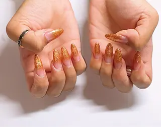 ネイル VIERU 🌈🎀💖のネイルデザイン