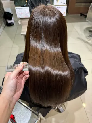 ロング 透明感カラー& メンズアイブロウ専門のヘアスタイル