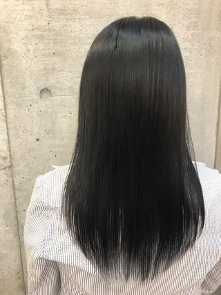 ロング カラー 大栗 佑也  髪質改善のヘアスタイル