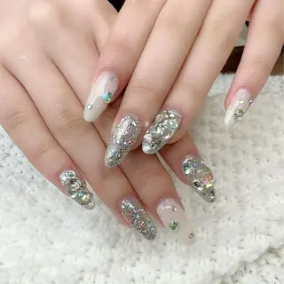 ネイル 新山 聖のネイルデザイン