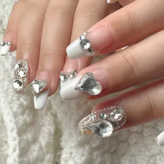 ネイル 新山 聖のネイルデザイン