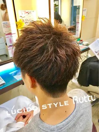 ショート カラー アザマ　ヤスカツ _rosso 川口のヘアスタイル