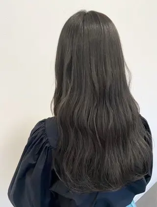 カラー 透明感カラー💎 岩崎美優のヘアスタイル