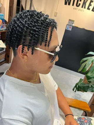 ミディアム パーマ 東風上 亮介のヘアスタイル