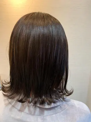 ミディアム カラー 蓮見  友里のヘアスタイル