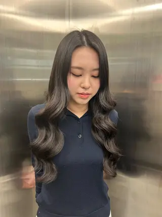 ロング カラー ヘアアレンジ 🎀ブリーチカラー 🎀なつのヘアスタイル