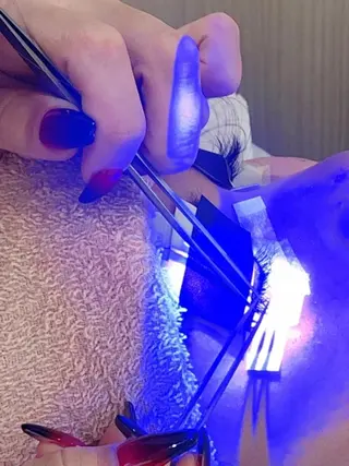 マツエク・マツパ 長持ちLEDマツエク 谷塚駅前店floveのマツエク・マツパデザイン