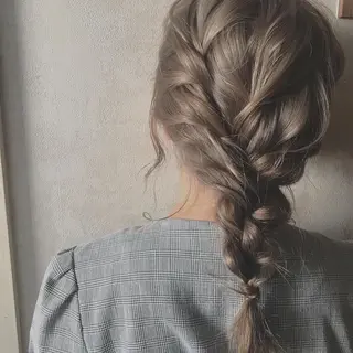 セミロング カラー 山下 千明のヘアスタイル