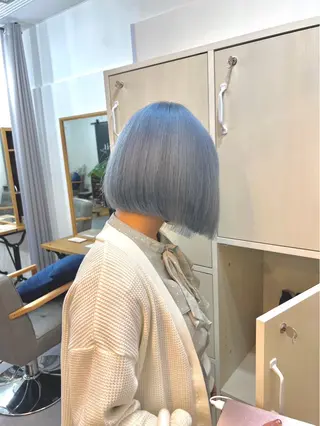 カラー yuu /N° 大分中央町店のヘアスタイル