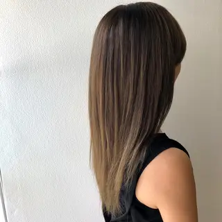 ロング カラー 菅沢 奈生のヘアスタイル