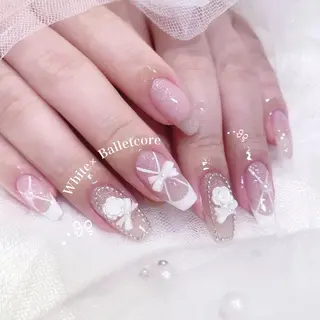 ネイル ️🫧もこ 艶感ネイル🫧のネイルデザイン