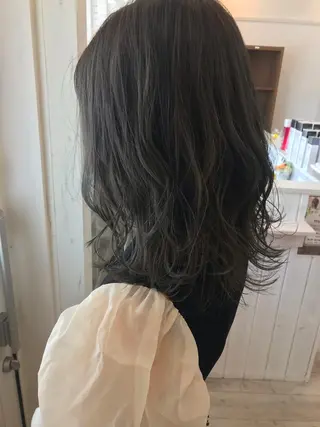 ミディアム カラー ヘアアレンジ 秋月 亜耶のヘアスタイル