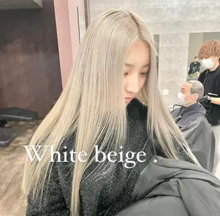 セミロング 酸性ストレート 髪質改善のヘアスタイル