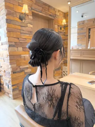 ヘアアレンジ ヘアメイク美容師 🦋サカモトレナ🦋のヘアスタイル