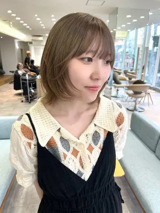 ショート カラー cana 札幌レイヤースタイルのヘアスタイル