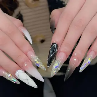 ネイル Queens 榊 まおのネイルデザイン