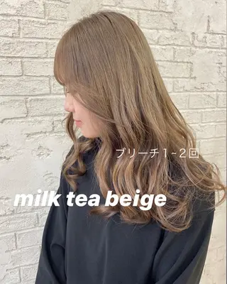 ロング カラー オリーブ/アッシュ やわらか透明感カラーのヘアスタイル