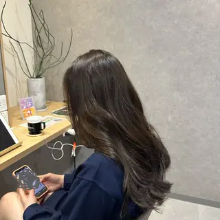 ロング カラー 松尾 麗実のヘアスタイル