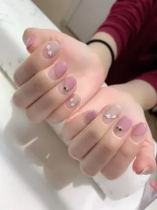 ネイル 秋澤 実咲のネイルデザイン