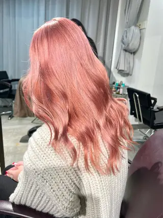 セミロング カラー ヘアアレンジ ネイル 🌈インナーカラー ‘ショウマ’🌈のヘアスタイル