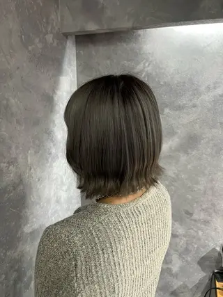 カラー 萩原 一葉のヘアスタイル
