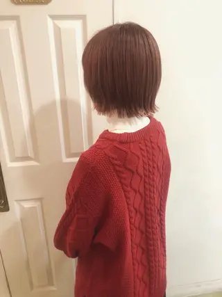 ショート カラー MIOベージュカラー 柔らかいカラーのヘアスタイル