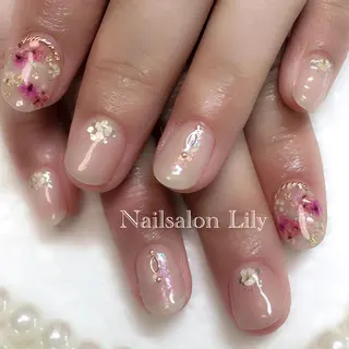 ネイル Lily*nail 🌻Mii🌻のネイルデザイン