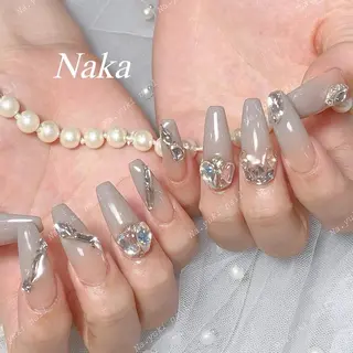 ネイル 🦋 Queenieのネイルデザイン