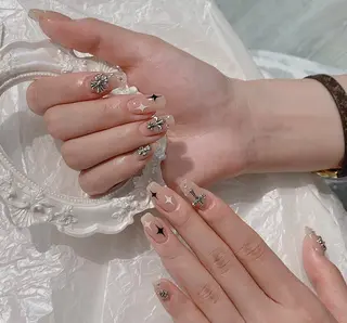 ネイル エリ🫧 nail池袋東口のネイルデザイン