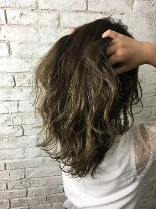セミロング カラー boutique misakiのヘアスタイル