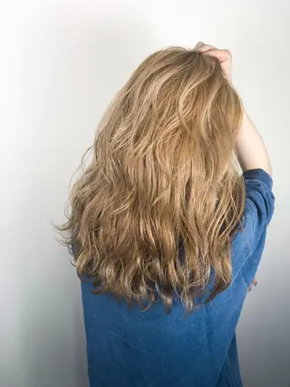 セミロング カラー ヘアアレンジ _WHITE高槻店 yusukeのヘアスタイル