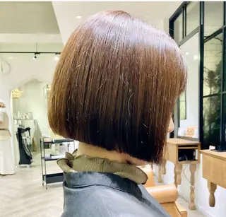 ミディアム 白木 葵のヘアスタイル