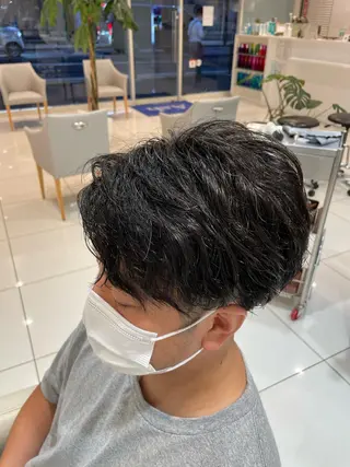 ショート パーマ メンズ ユ カの眉毛・アイブロウイメージ