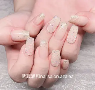 ネイル R inのネイルデザイン