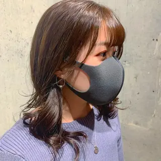 ミディアム カラー ヤマグチ リョウのヘアスタイル